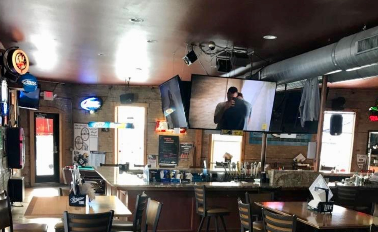 Tower Tavern manitowoc bar and grill interior